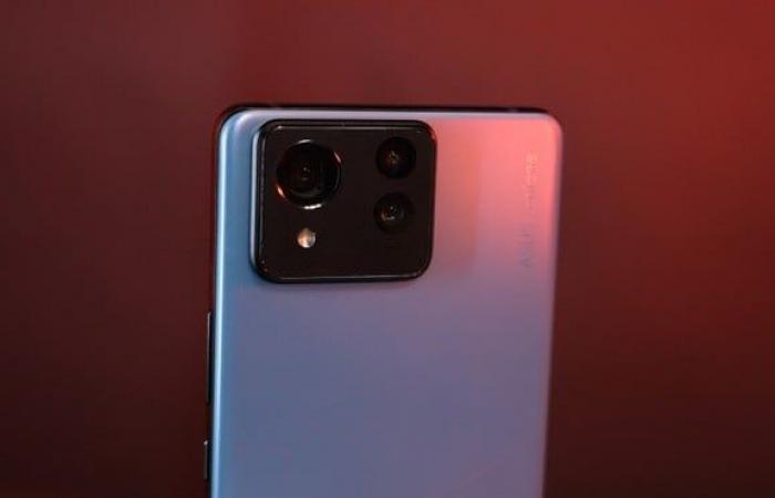 ASUS Zenfone 11 Ultra adopts new design and premium elements, but there’s a catch | Hands-On Video