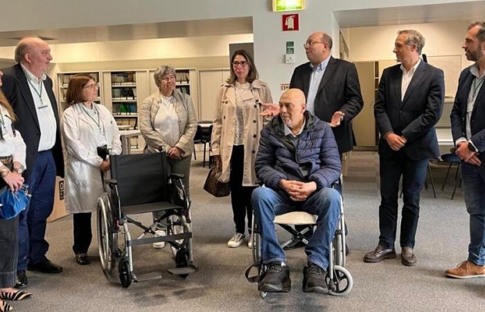 Businessman offers 10 wheelchairs to Braga Hospital to thank “exceptional service”
