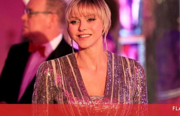 She smiles again and looks beautiful! Princess Charlene outshines everyone at the Rose Ball in Monaco where she hasn’t appeared in 10 years – World
