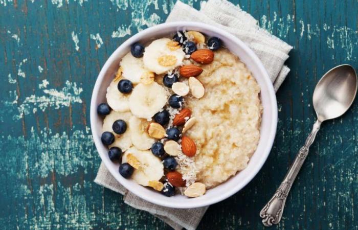 Does oat porridge help you lose weight or not? Understand