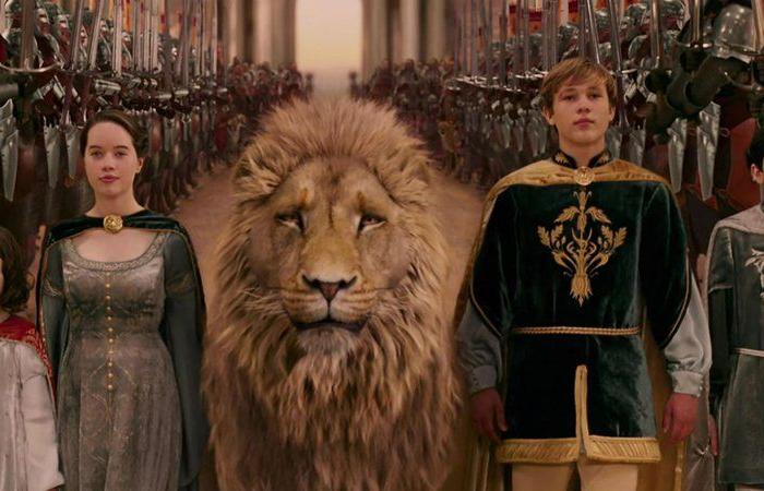 What happened in Narnia during the reign of the Pevensie brothers?