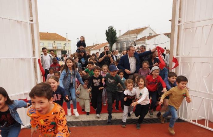 Children’s park pays homage to Campino and brings life to the historic center of Benavente (with Photos)