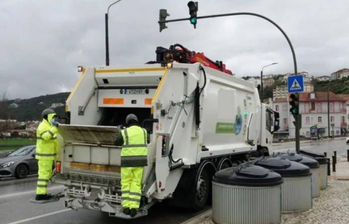 Coimbra municipalities consider stopping paying waste to ERSUC