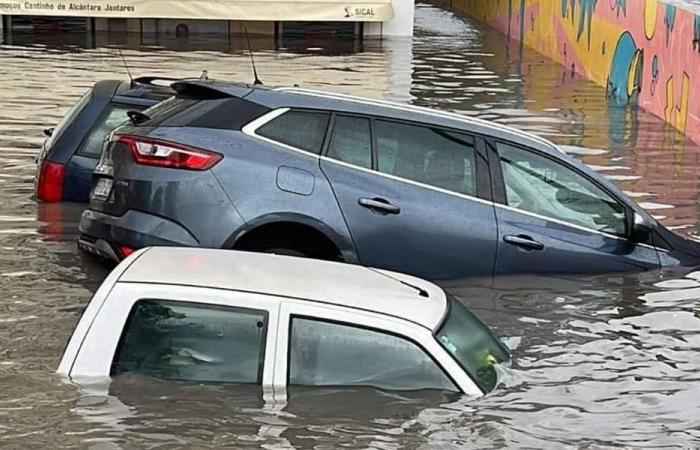 Floods in Lisbon. Easter in bad weather