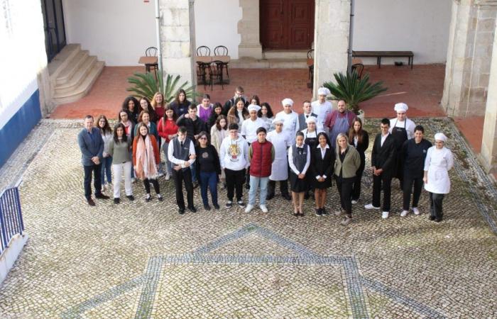 Vale do Tejo Professional School introduces itself to 9th year students