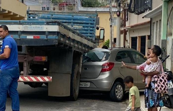 The Gazette | Patient escapes from clinic, takes truck and causes accident in Cachoeiro