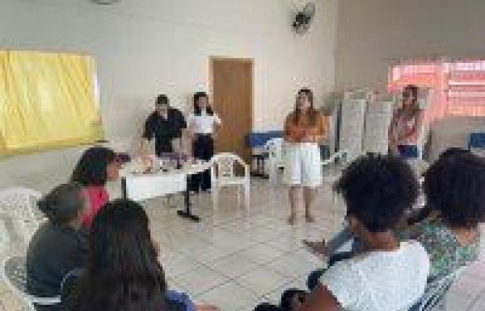 CRAS Del Condor ends women’s month with conversation circle