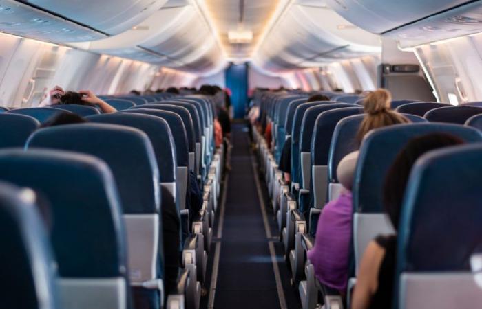 Before purchasing any seat on the plane, read this article