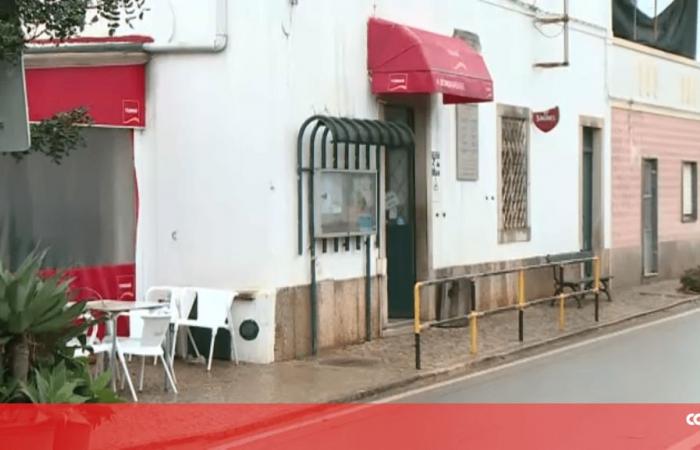 Two arrested for trying to kill owner of establishment in Faro who refused to serve one of them after closing – Portugal