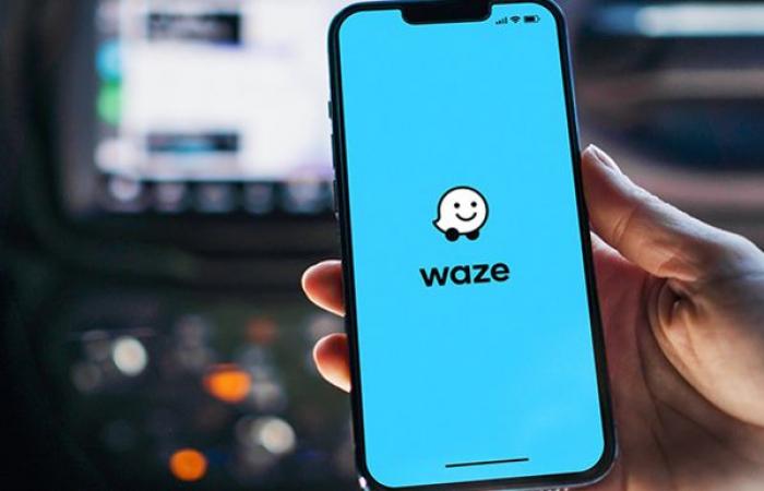 Waze vs Google Maps, which is the best application?