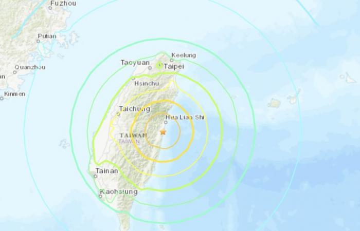 7.4-magnitude earthquake hits near Taiwan, rocking the island and triggering tsunami warnings