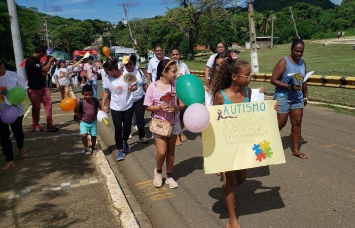 Walk in Fernando de Noronha asks for support for mothers with autistic children | Living Noronha