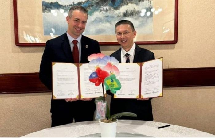 Holambra signs cooperation agreement with Taiwan on techniques for cultivating orchid varieties