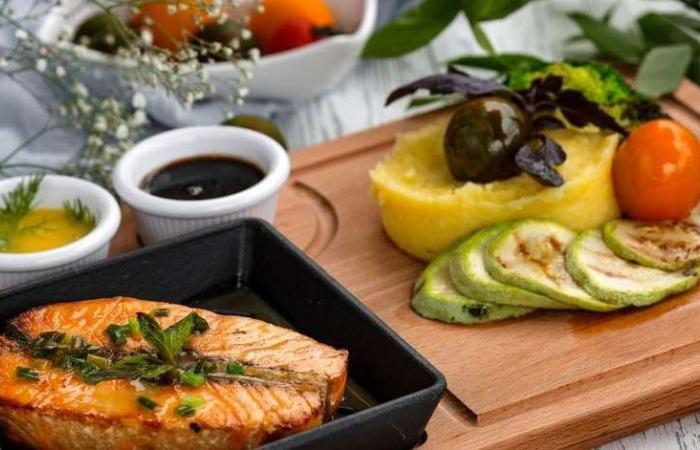 What is the Mediterranean diet and how to include it in your eating routine