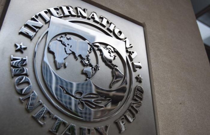 IMF discusses sale of gold to respond to emergencies