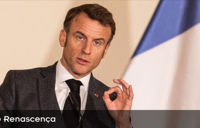 Macron on April 25th: “Today’s Europe owes a lot to the courage of the captains of April”