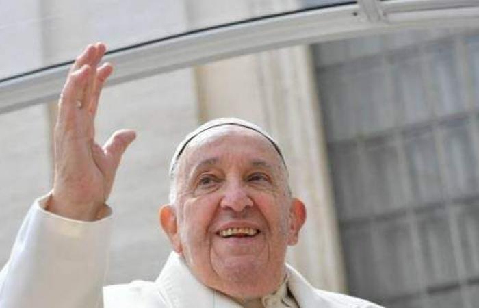 Francis teaches how we should live faith, hope and charity