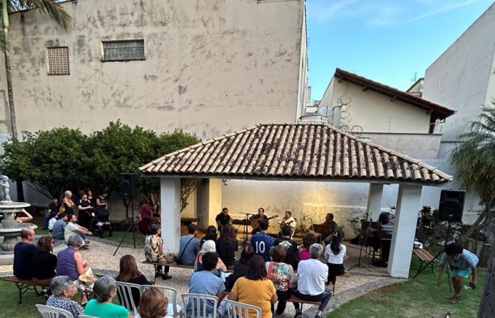 Lavras celebrates National Choro Day with a presentation by Grupo Regra 3 at Casa da Cultura