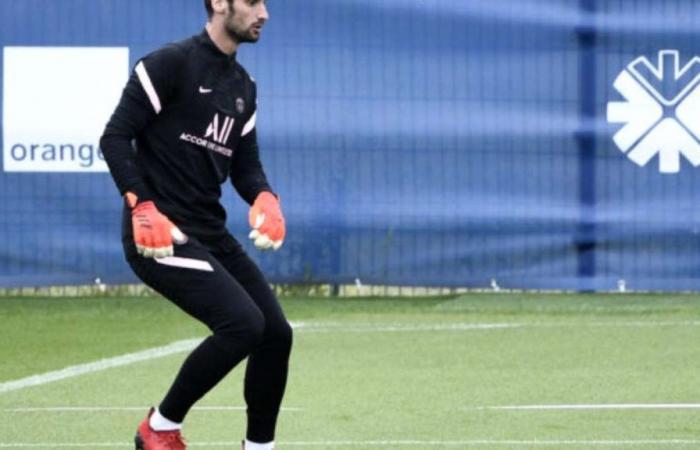 PSG goalkeeper returns to training after serious accident