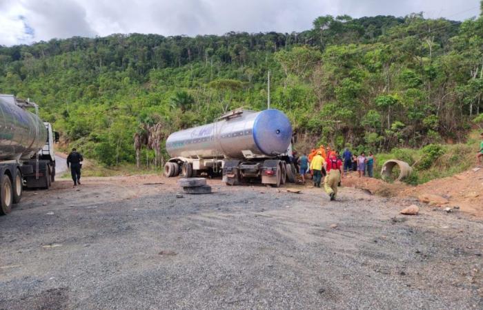 Trucks collide in an accident on BR-174, north of Roraima | Roraima