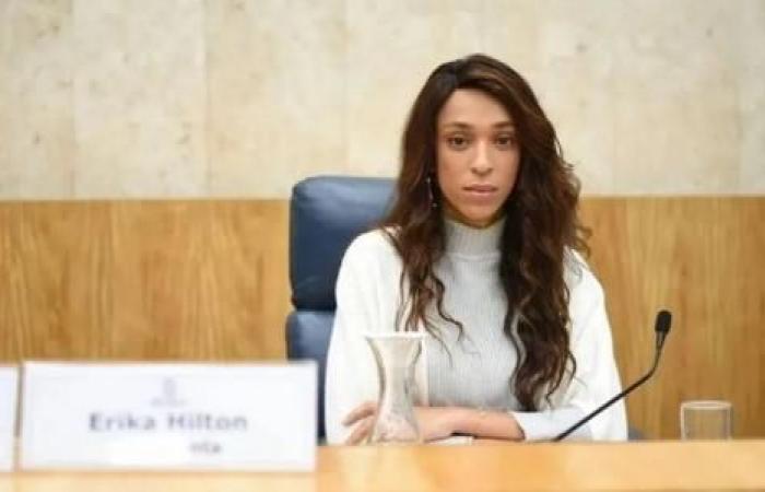 Erika Hilton asks MP to investigate gay couple complaint