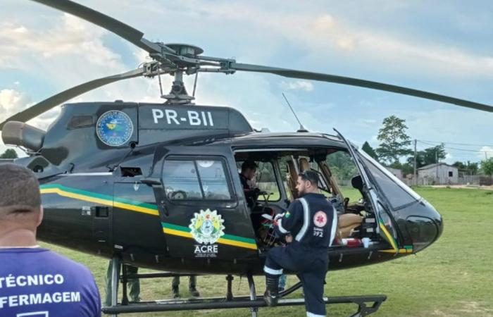 Ciopaer-AC Squirrel Helicopter performs aeromedical rescue of traffic accident victim