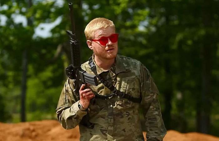 Civil War: There’s a Sinister Meaning Behind Jesse Plemons’ Red Glasses in This Scene – Film News