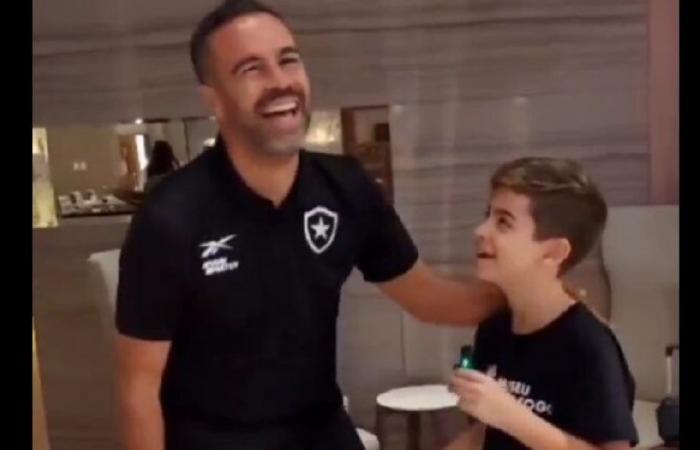 “Don’t answer calls from Ronaldo.” Child leaves a request to Artur Jorge