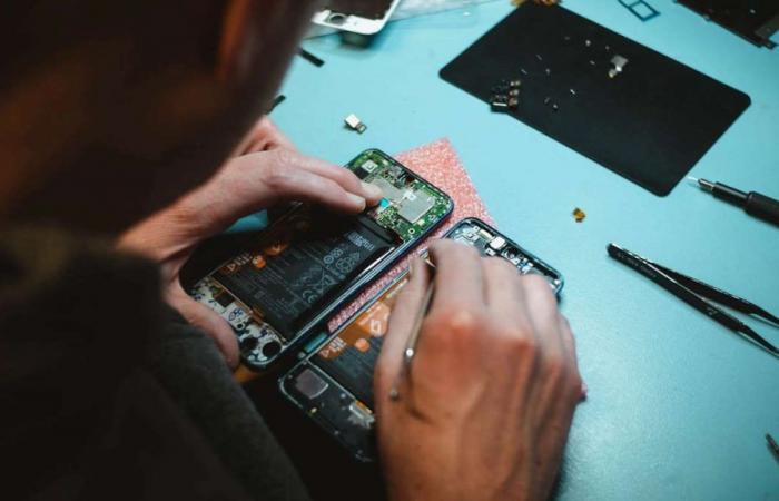 Repairing your smartphone will be easy! European Union imposes new rules