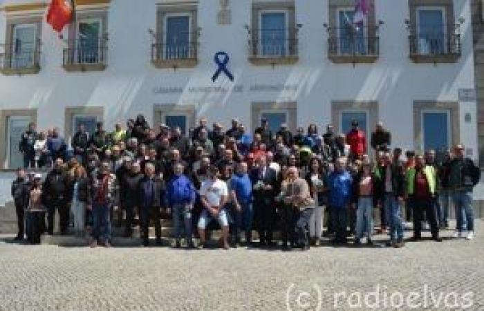 More than a hundred Vespa lovers leave Arronches for “Volta ao Alentejo”