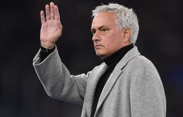 Mourinho rejects selection invitation to return to action