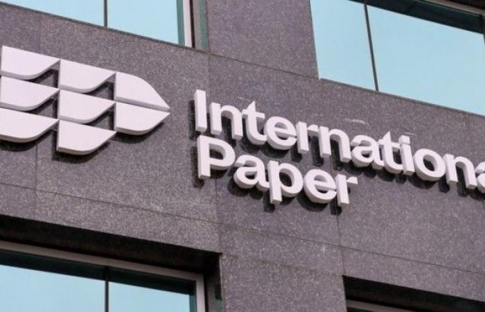 International Paper leads quarterly sales due to higher prices and demand recovery