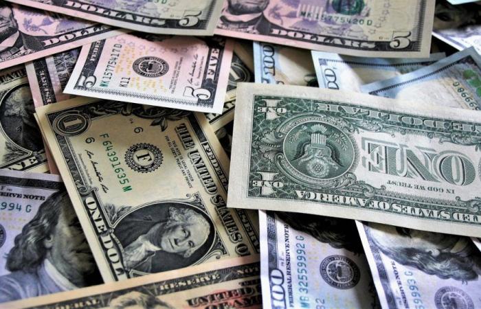 Exchange rate: Dollar closes falling with good global mood
