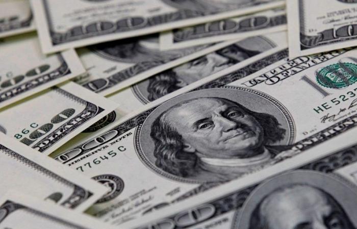 Dollar falls to R$5.11 with inflation data in Brazil and the USA