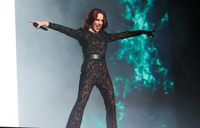 Epica presents its best symphonic metal in an impactful show