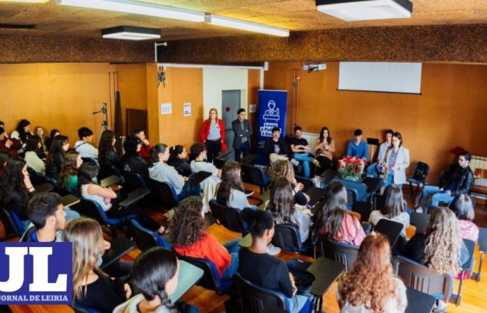 Jornal de Leiria – Leiria promotes “political literacy” sessions aimed at secondary students