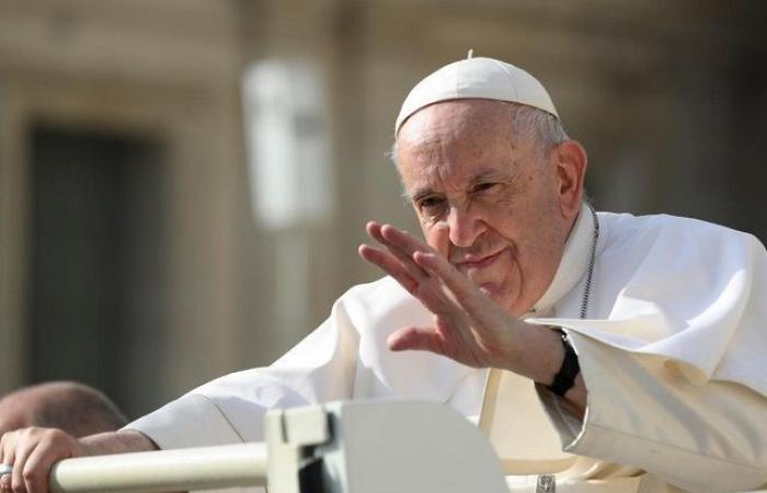 “Elderly people should not be left alone, but should live with family”, says Pope Francis