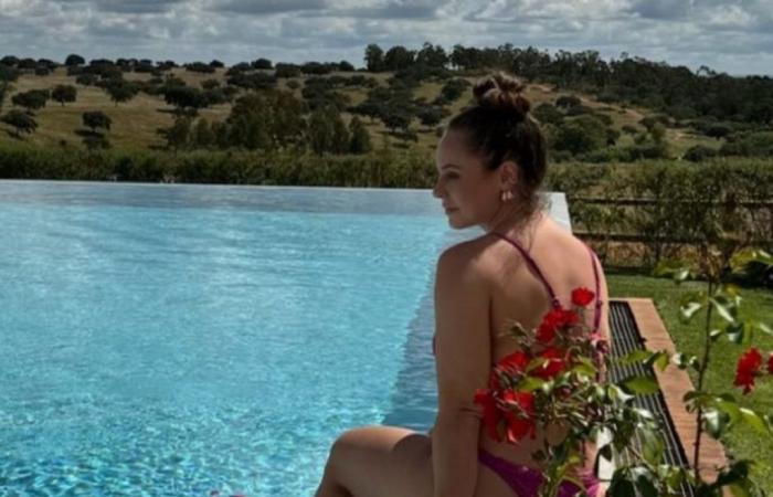 Paolla Oliveira enjoys the pool at a five-star hotel on a trip to Portugal | Trip