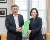 Tsai meets with TPP’s Ko, discusses inter-party communication