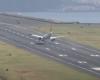 Landing of an Airbus A321neo amid winds draws attention in video recorded today at Madeira airport