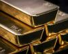 Gold price breaks historic record, with search for safe assets