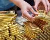 Gold price hits new high