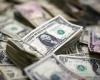 Dollar remains stable after series of losses with US data in focus