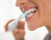 Dentists recommend that you do not rinse your mouth after brushing your teeth; understand