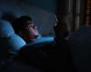 Understand why cell phones in bed increase blood sugar levels