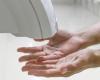 Which is healthier: using paper towels or a hand dryer? Be amazed at the answer