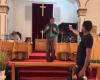 “Miracle”. Man shot priest during sermon and gun “jammed”